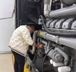 丹东上柴柴油机发电机组维修：保障动力稳定